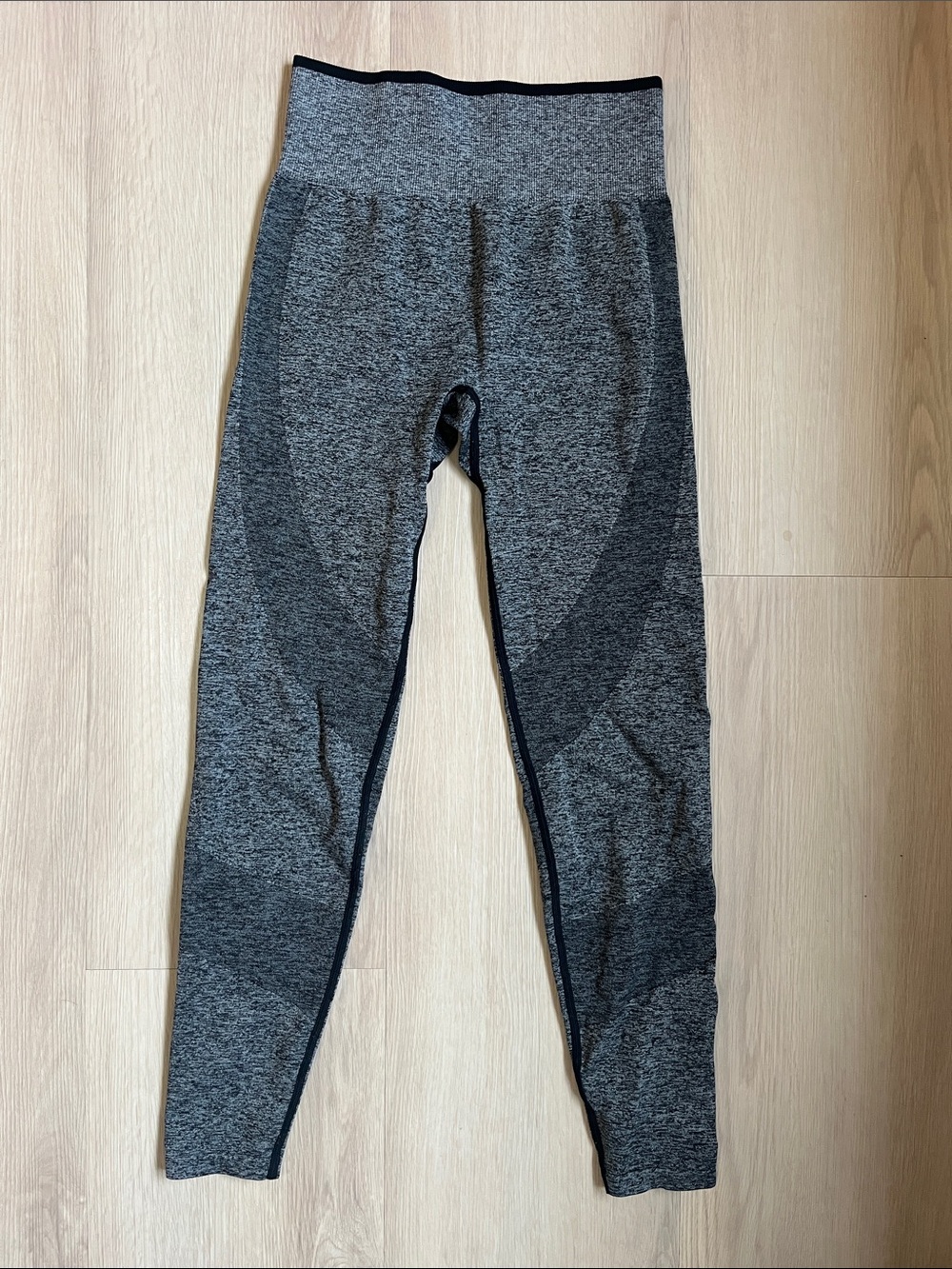 Victoria’s Secret Pink Seamless High-Waist Leggings - Gray and Black Size Small